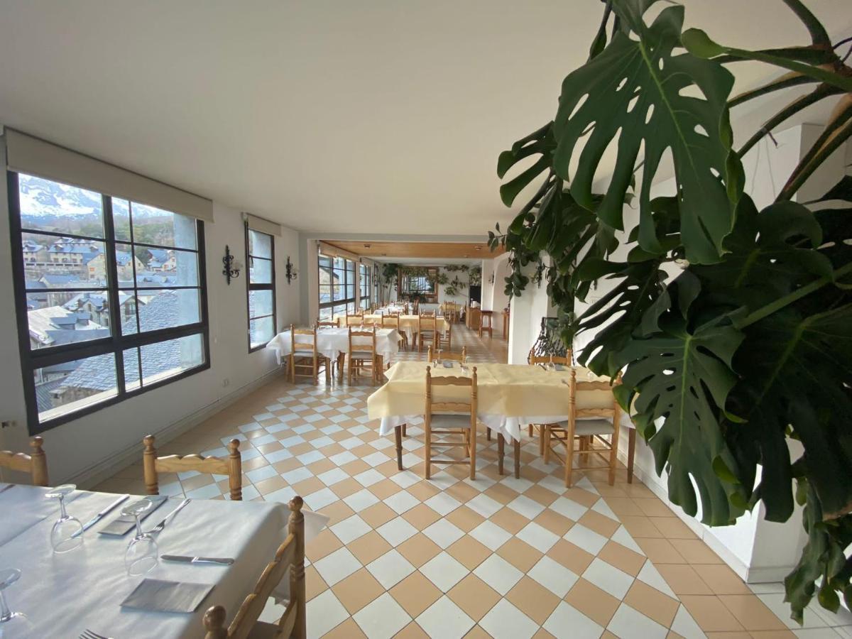 Hotel Mariana Tramacastilla de Tena Εξωτερικό φωτογραφία