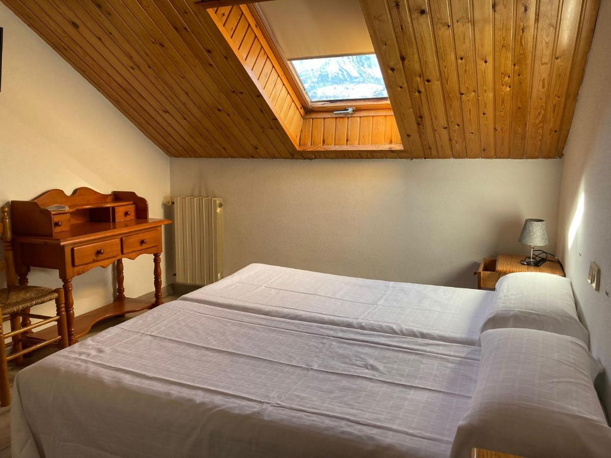 Hotel Mariana Tramacastilla de Tena Εξωτερικό φωτογραφία